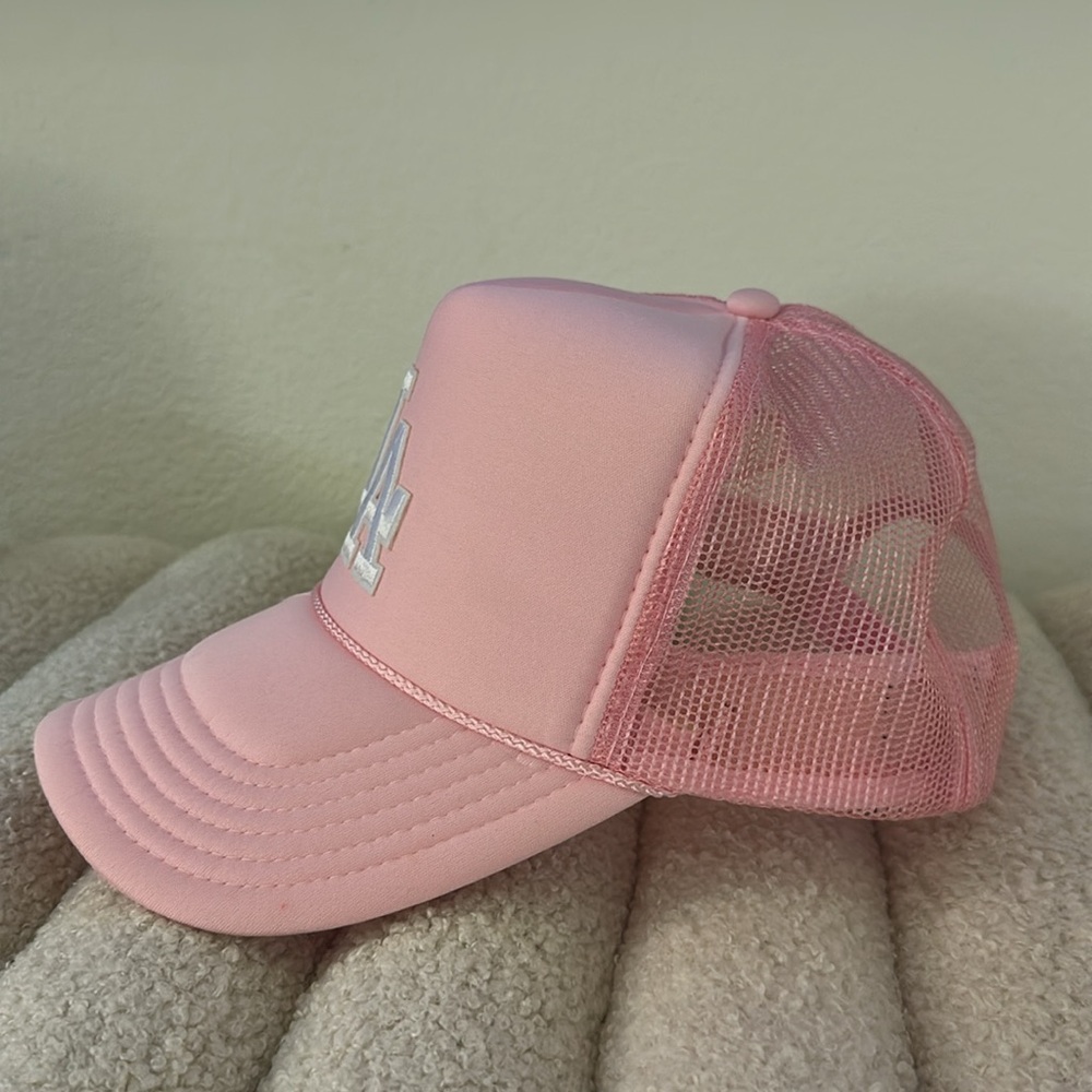 LA hat - Picture 2 of 4